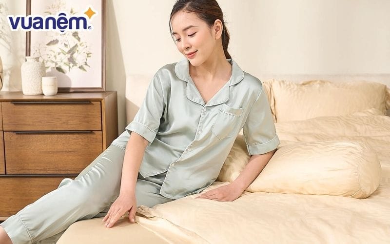 Bộ chăn ga lụa tencel cao cấp Amando Lagom