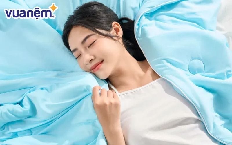 Chăn lạnh Nhật Bản là gì