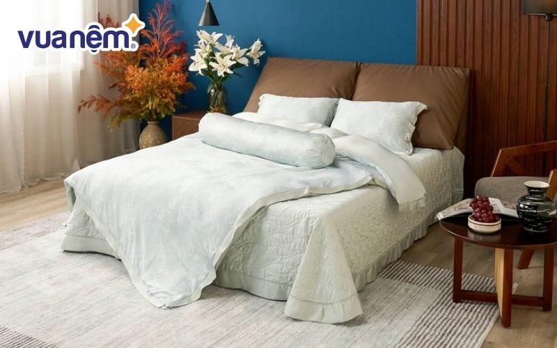 Chọn chăn ga gối mùa thu cần cân nhắc kích thước phù hợp với giường, nệm