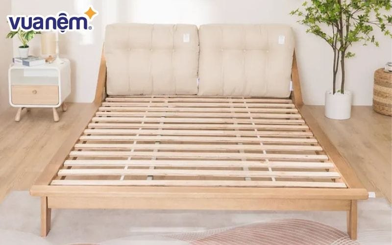 Giường gỗ sồi Amando Padova