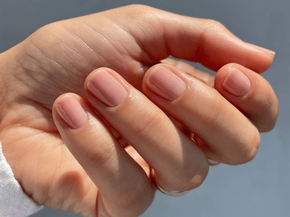 mẫu nail màu nude 