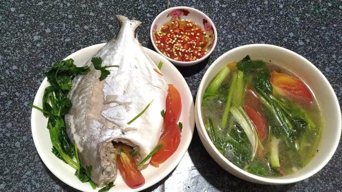 món Canh cá chim nấu ngót