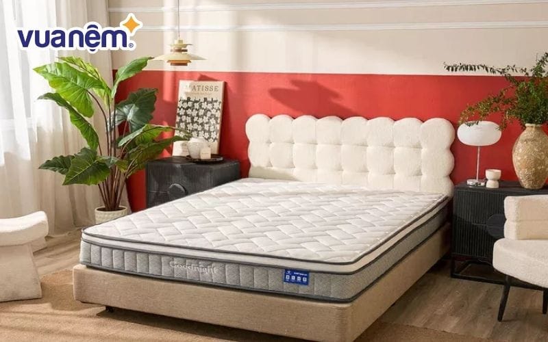 Chọn nệm có kích thước và thiết kế hài hòa với không gian phòng ngủ nhà phố