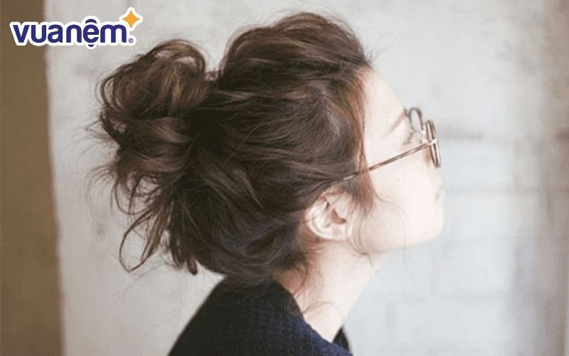 Búi tóc khi ngủ có thể khiến tóc vào nếp và tạo kiểu