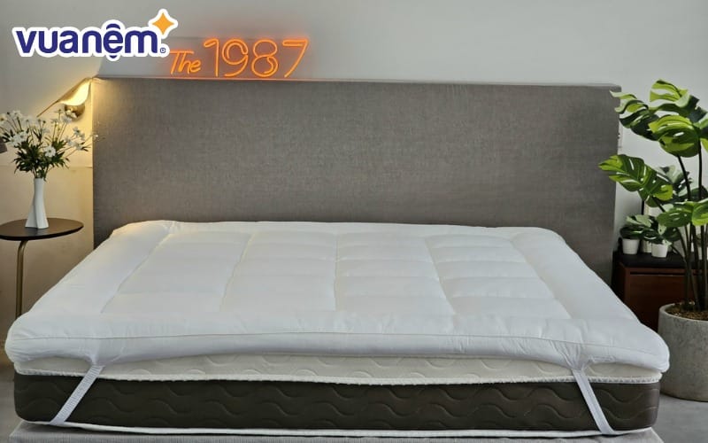 THE1987 cũng có rất nhiều mẫu chăn ga gối phù hợp sử dụng cho gia đình, khách sạn