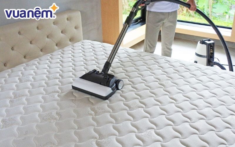 Đội ngũ công nhân của Phương Trân có nhiều kinh nghiệm trong lĩnh vực vệ sinh công nghiệp