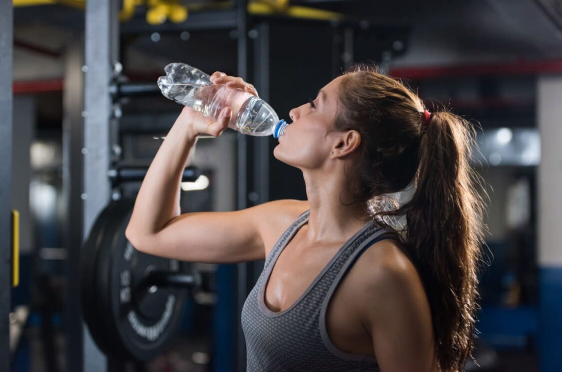 tại sao nên Uống nước sau khi tập gym