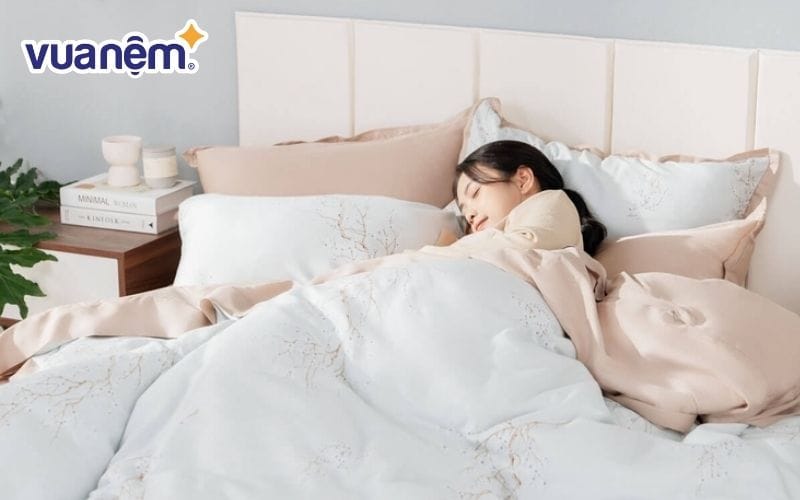 Bảo vệ đôi mắt bằng việc chăm sóc sức khỏe giấc ngủ với sản phẩm tại Vua Nệm