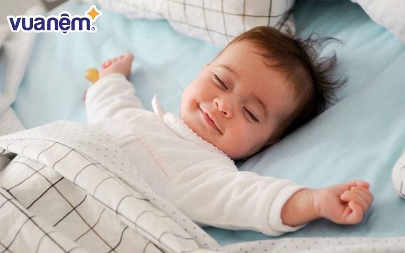 Giấc ngủ có ảnh hưởng đến chiều cao của trẻ thông qua thời gian ngủ và tư thế khi nằm