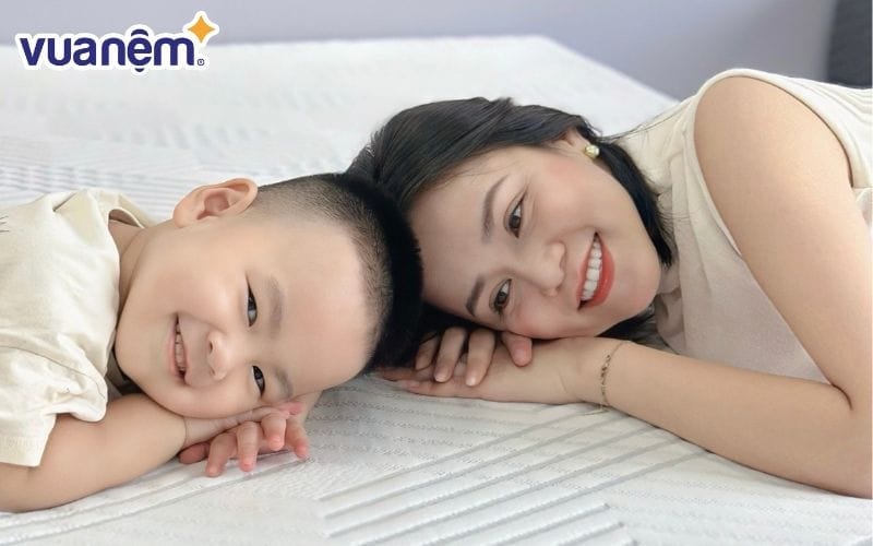 Chọn nệm phù hợp với cơ thể của trẻ