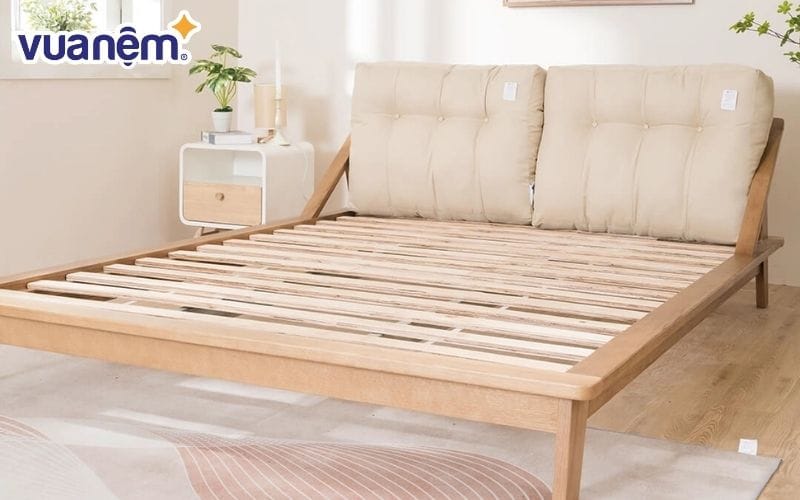 Giường gỗ sồi Amando Padova