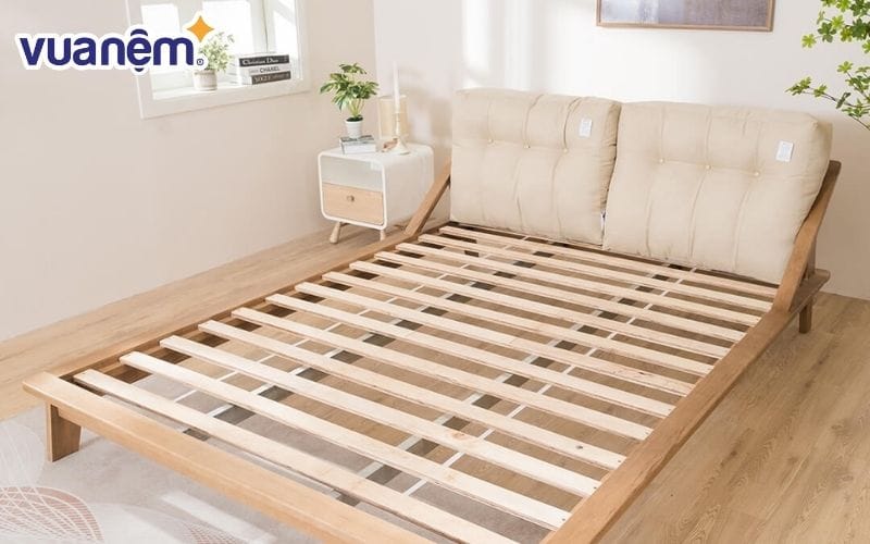 Giường gỗ sồi Amando Padova