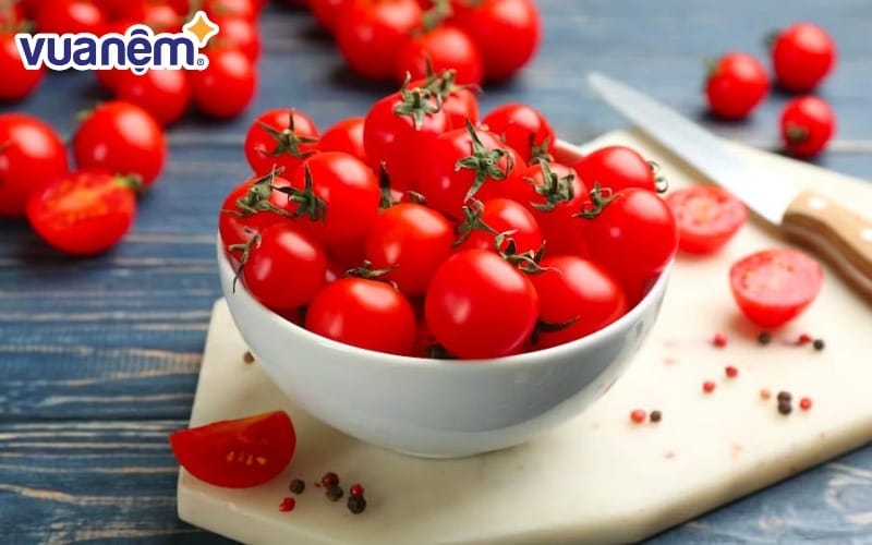 Ăn cà chua sống trước khi ngủ sẽ rất tốt nếu ăn đúng cách, đúng liều lượng