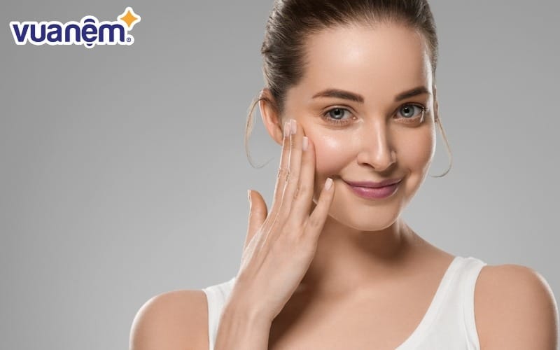 Ăn cà chua hỗ trợ trắng da