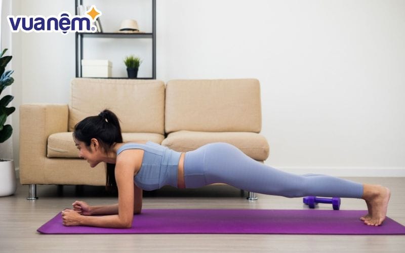 Không nên plank quá nhiều vì dễ gây ra tác dụng ngược