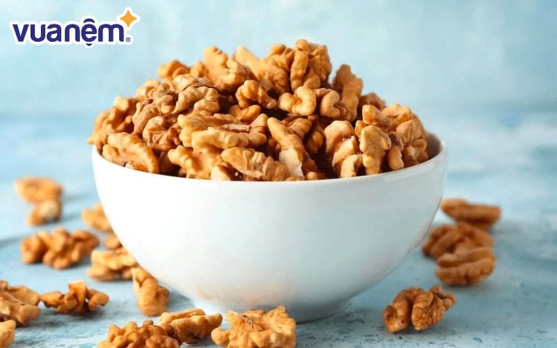 Melatonin trong quả óc chó đã được chứng minh có công dụng cải thiện giấc ngủ