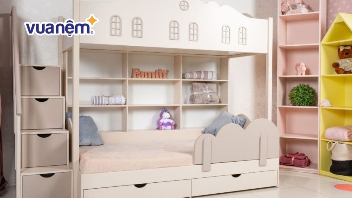 So sánh giường đôi và giường tầng cho bé