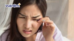 Tại sao có gỉ mắt khi ngủ? Gỉ mắt cảnh báo vấn đề gì về mắt?