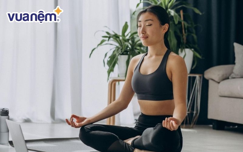 Thiền định trước khi đi ngủ cũng là biện pháp giúp ngủ ngon giấc hơn