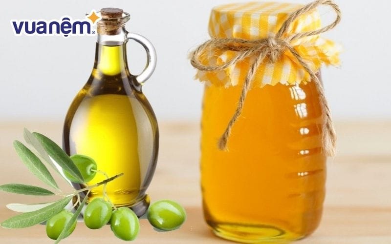 Trị ngủ ngáy bằng hỗn hợp mật ong và dầu oliu