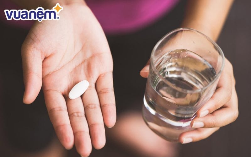 Người dùng nên tham khảo ý kiến bác sĩ trước khi sử dụng thuốc