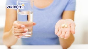 Có nên uống hoạt huyết dưỡng não trước khi ngủ không?