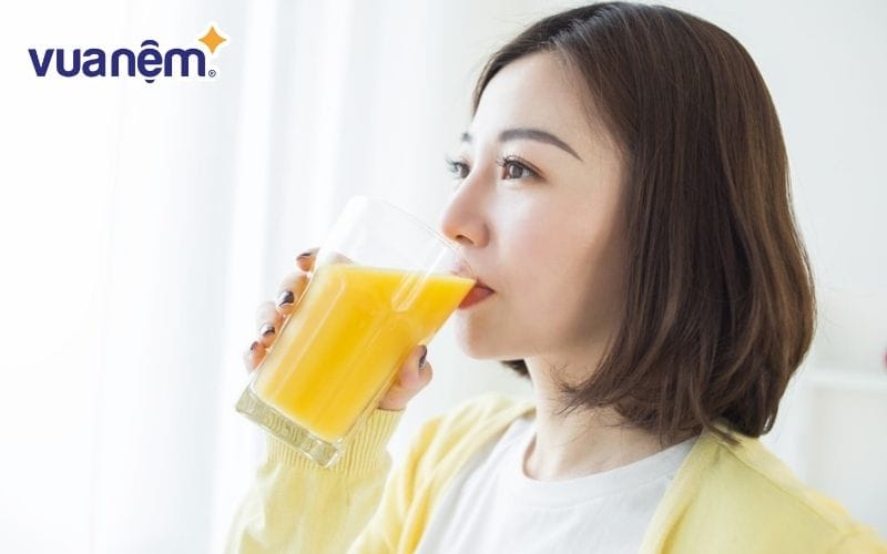 Uống tinh bột nghệ trước khi đi ngủ giúp giải tỏa căng thẳng