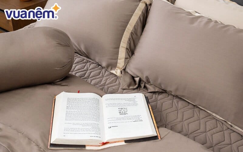 Chăn ga gối đệm sau khi được làm sạch cần cất giữ nơi thoáng mát