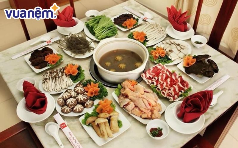 Lẩu nấm Gia Khánh được nhiều gia đình và các nhóm bạn bè lựa chọn