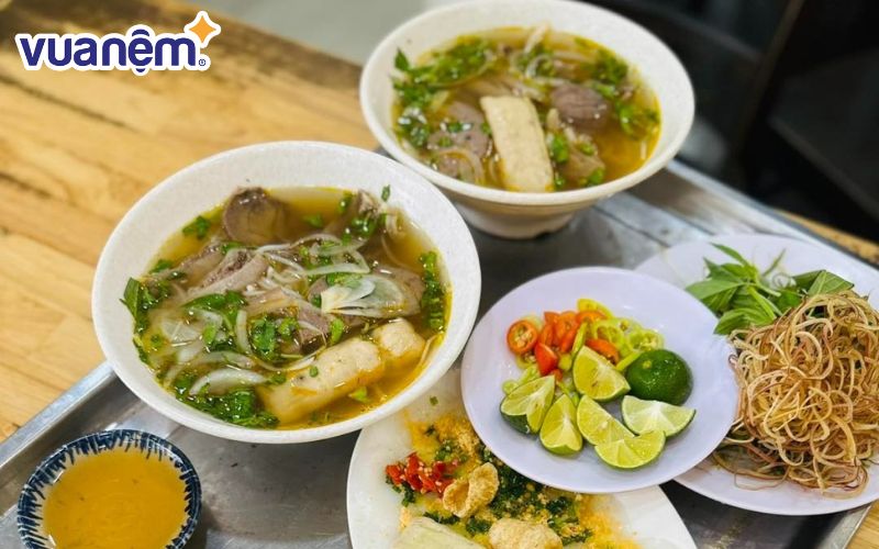 Bún Bò O Tú được nhiều người đánh giá là chuẩn Huế