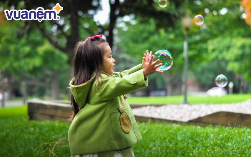 Gợi ý những cái tên Thảo cho bé gái đệm tên tiếng Hán