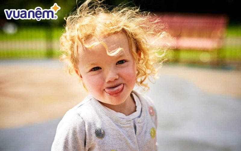 Bé gái tên Đào Tuệ Mẫn với ý nghĩa thông minh, hiểu biết