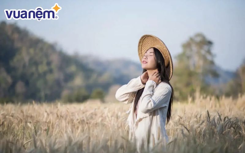 Rebecca là tên gọi của cô nàng sở hữu nét đẹp quyến rũ