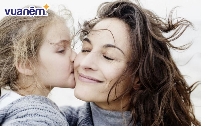 Kim Anh là cô nàng luôn khiến bố mẹ tự hào