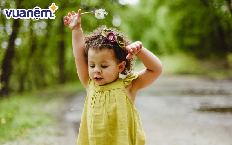 Đặt tên con gái lót chữ Phương để mong con xinh đẹp, dịu dàng