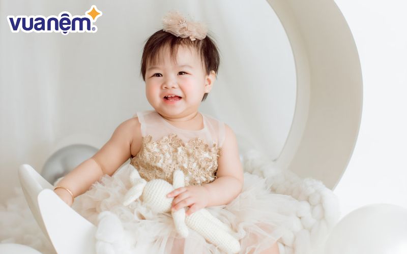 Gợi ý tên lót cho con gái tên Giang hay và ý nghĩa