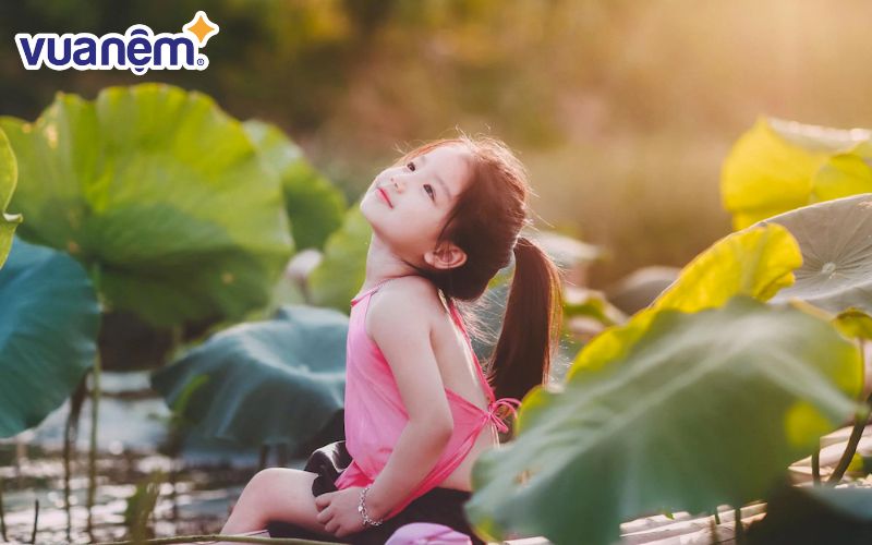 Con gái tên Hằng thường được liên tưởng nhiều nhất tới Hằng Nga tiên tử