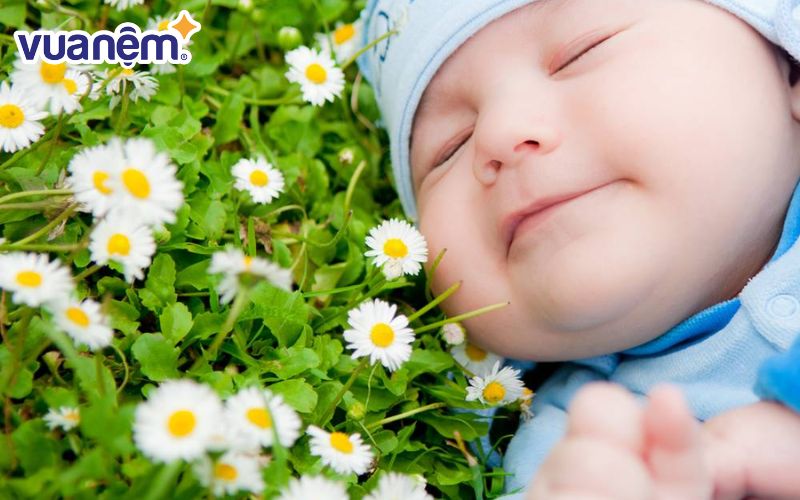 Tên Sơn mang ý nghĩa chỉ một chàng trai thanh lịch, khôi ngô