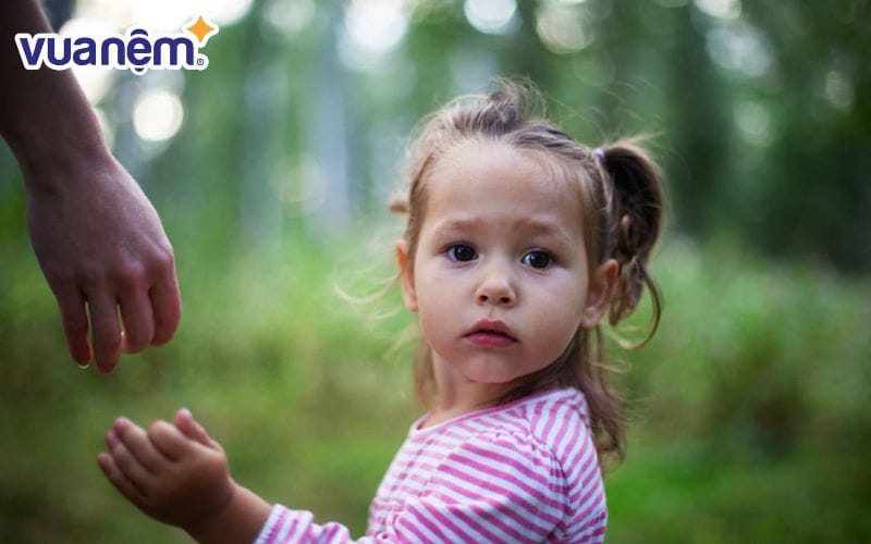 Đặt tên con gái lót chữ Hồng cho tên Hồng Thu