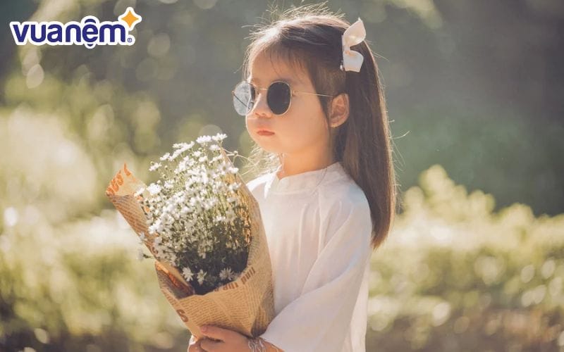 Tên Khánh Phương mang ý nghĩa mong con trưởng thành tài sắc vẹn toàn