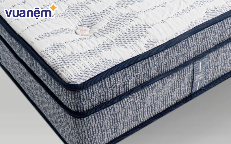 Euro Pillow-top không để lộ phần đường viền như Pillow top, làm tăng tính thẩm mỹ cho nệm