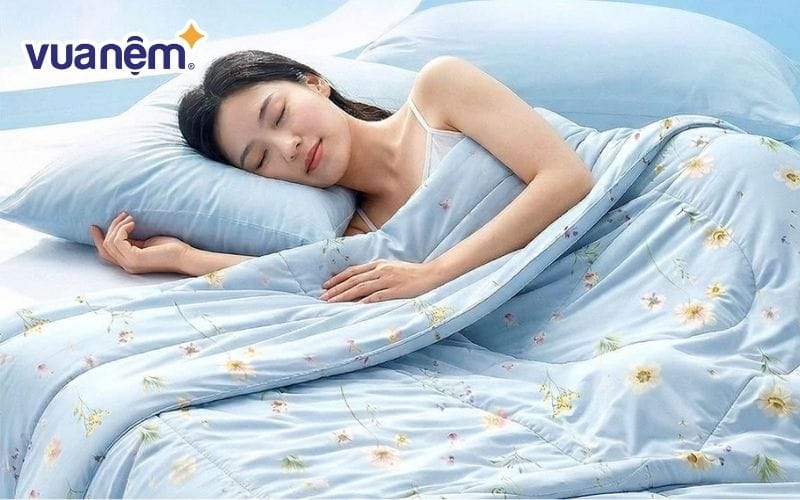 Chăm sóc giấc ngủ với sản phẩm từ Vua Nệm để chế ngự cơn ngủ gật