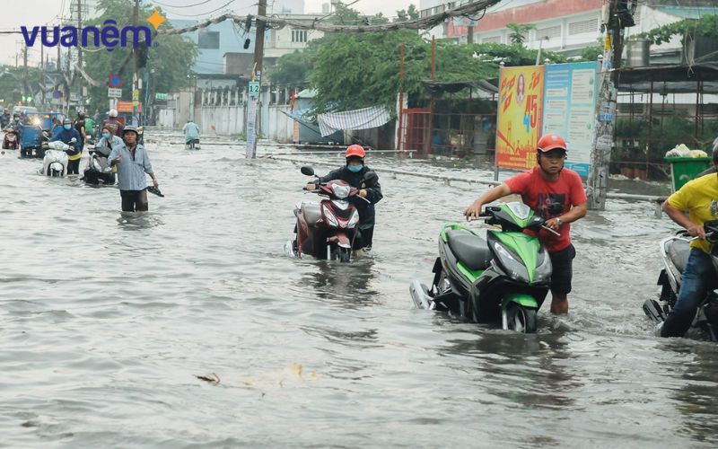 Xe máy bị ngập nước có thể gây ra tình trạng chết máy