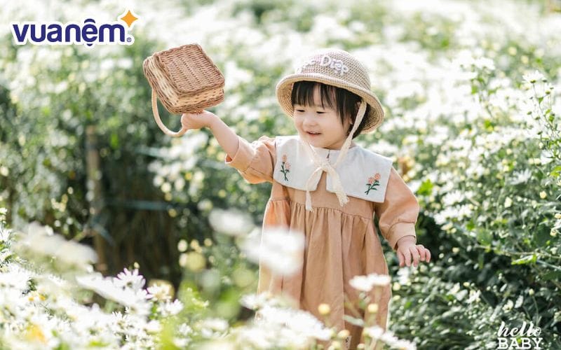 Đặt tên bé gái họ Trương mang ý nghĩa xinh đẹp, dịu dàng, lương thiện