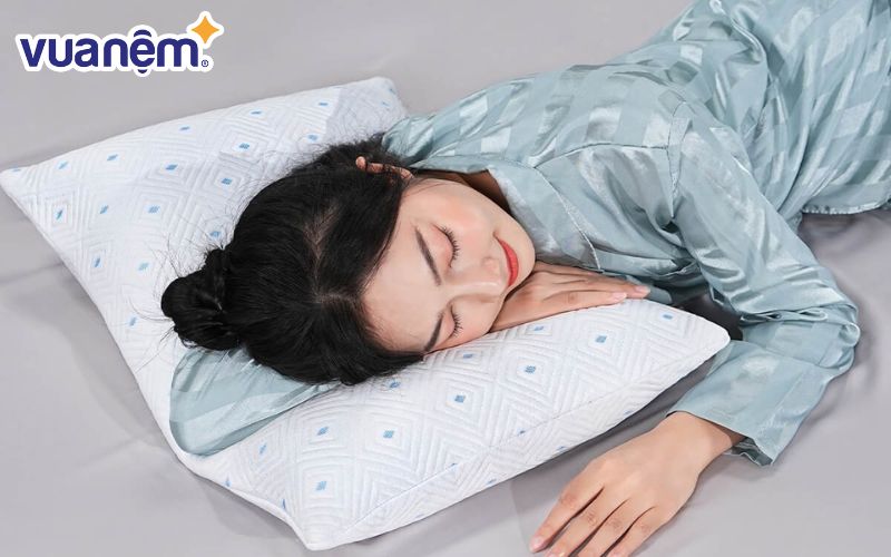 Gối lông vũ nhân tạo Amando Coolflex - Gối cho người nằm sấp