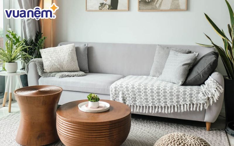 Ghế sofa mini cho phòng khách nhỏ hẹp tạo sự thông thoáng và rộng rãi hơn