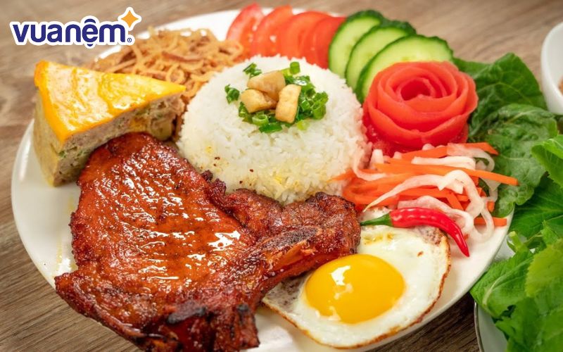 Cơm tấm - Món ăn sáng phổ biến ở Sài Gòn