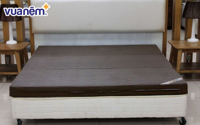 Đệm bông ép chống trượt Everon kích thước 1m2x1m8