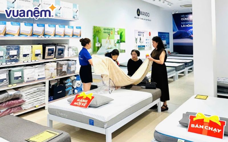 Vua Nệm là một hệ thống siêu thị nệm hàng đầu, cung cấp các sản phẩm nệm bông ép chất lượng