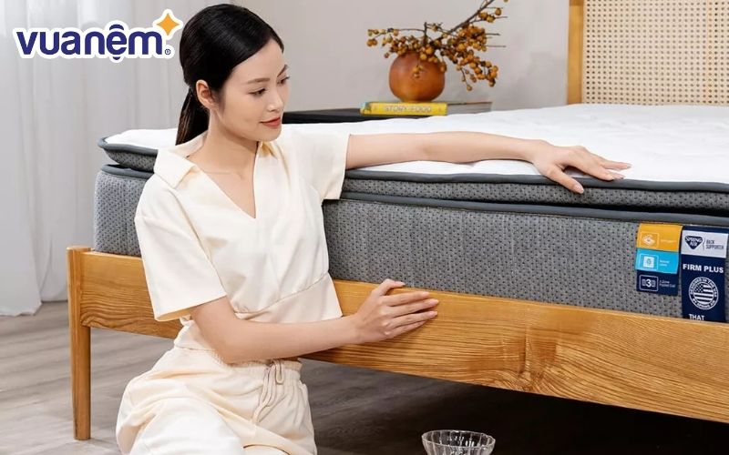 Nệm lò xo Spring Air Back Supporter Firm có chứa lớp cao su giúp giấc ngủ được thoải mái tối đa